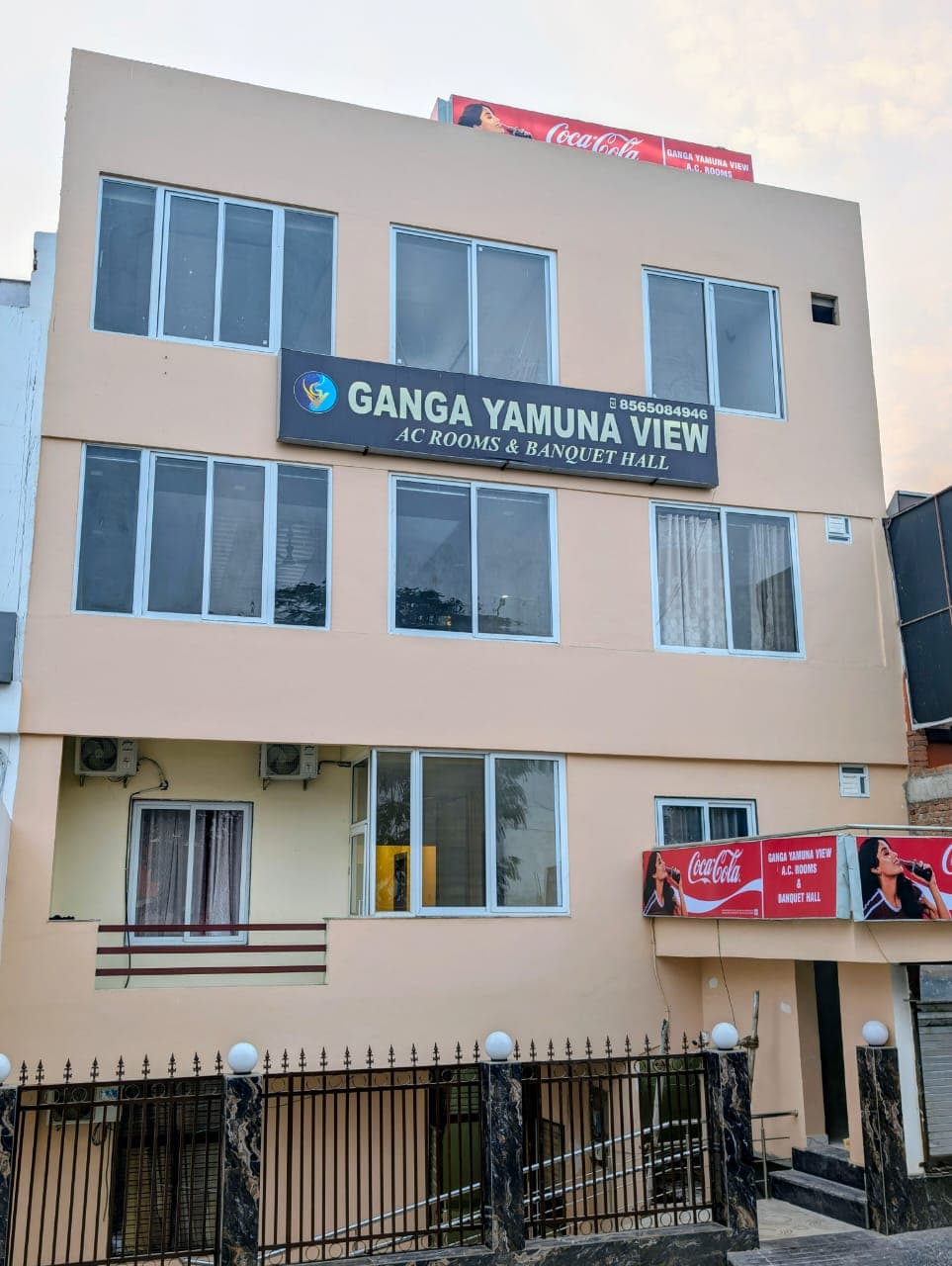 Ganga Yamuna View Hotel